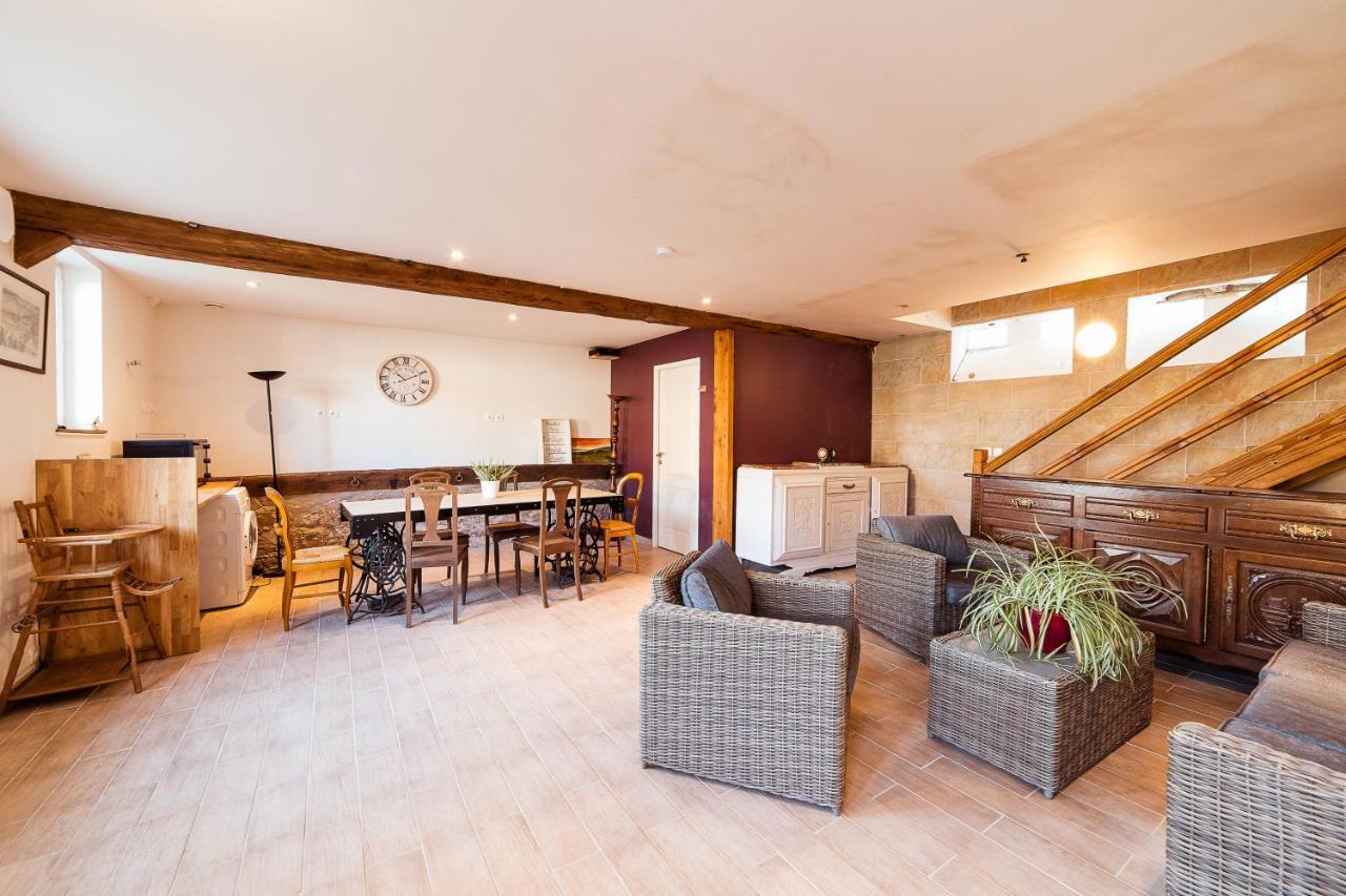 Maison Calme 14 Personnes, Piscine, Jardin Et Parking Buchères Exterior foto